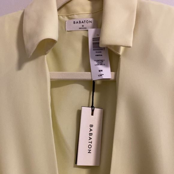 𝅺NWT ARITZIA Babaton Amira Mini Wrap Dress In Chamomile Yellow Size M - Picture 5 of 7